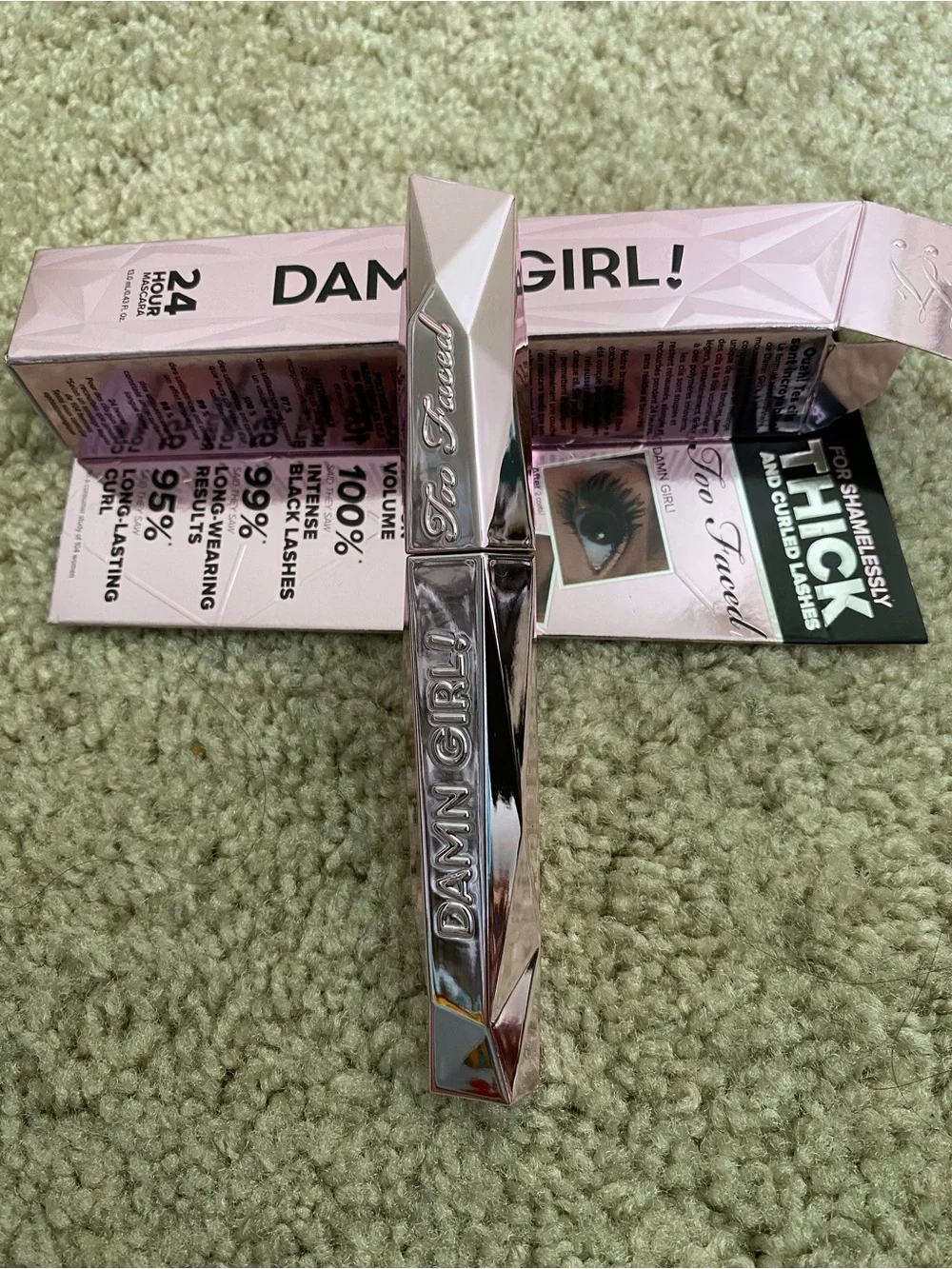 Too Faced Damn Girl! Mascara - Metallic Rose